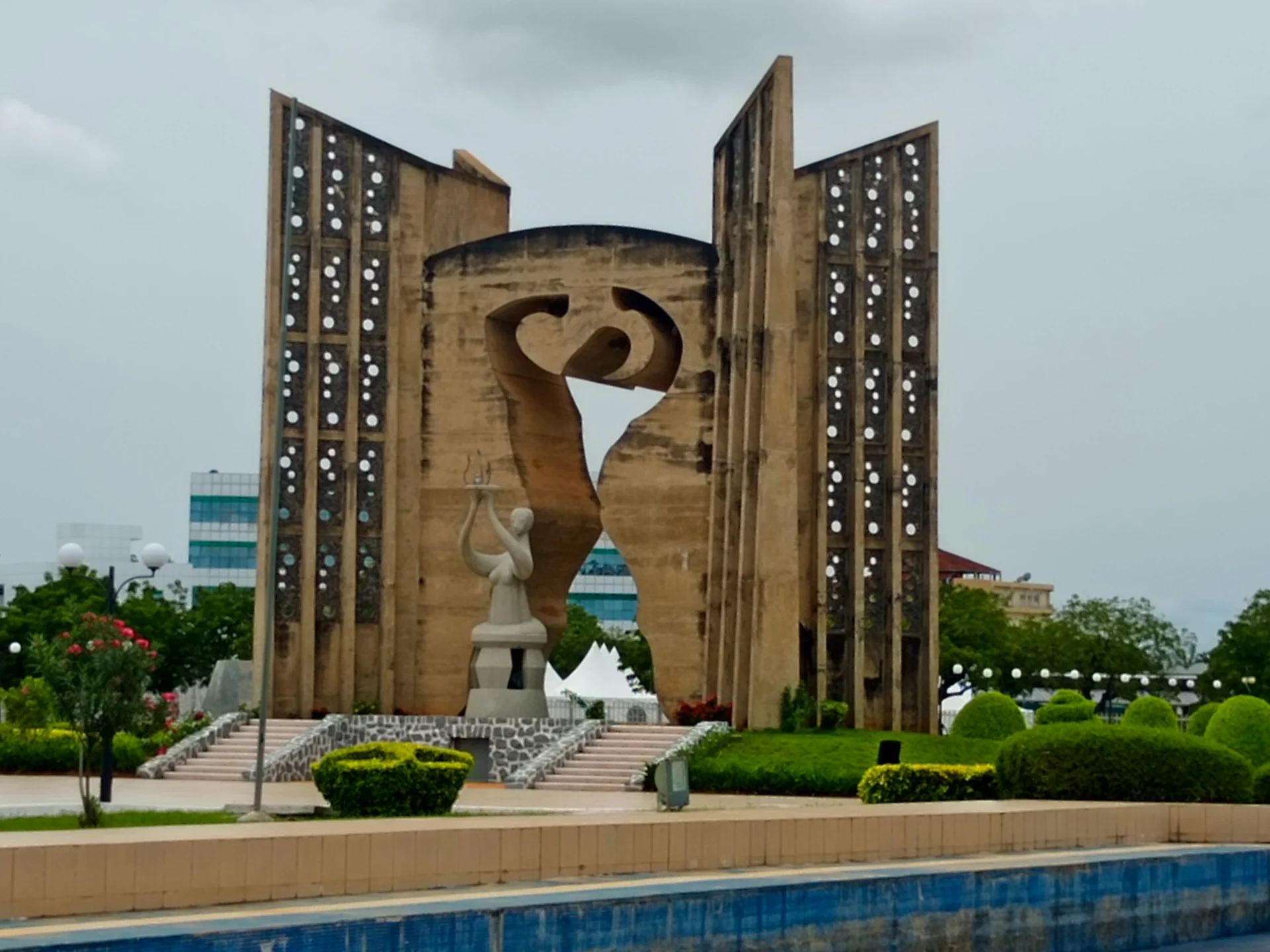 Lomé discovery